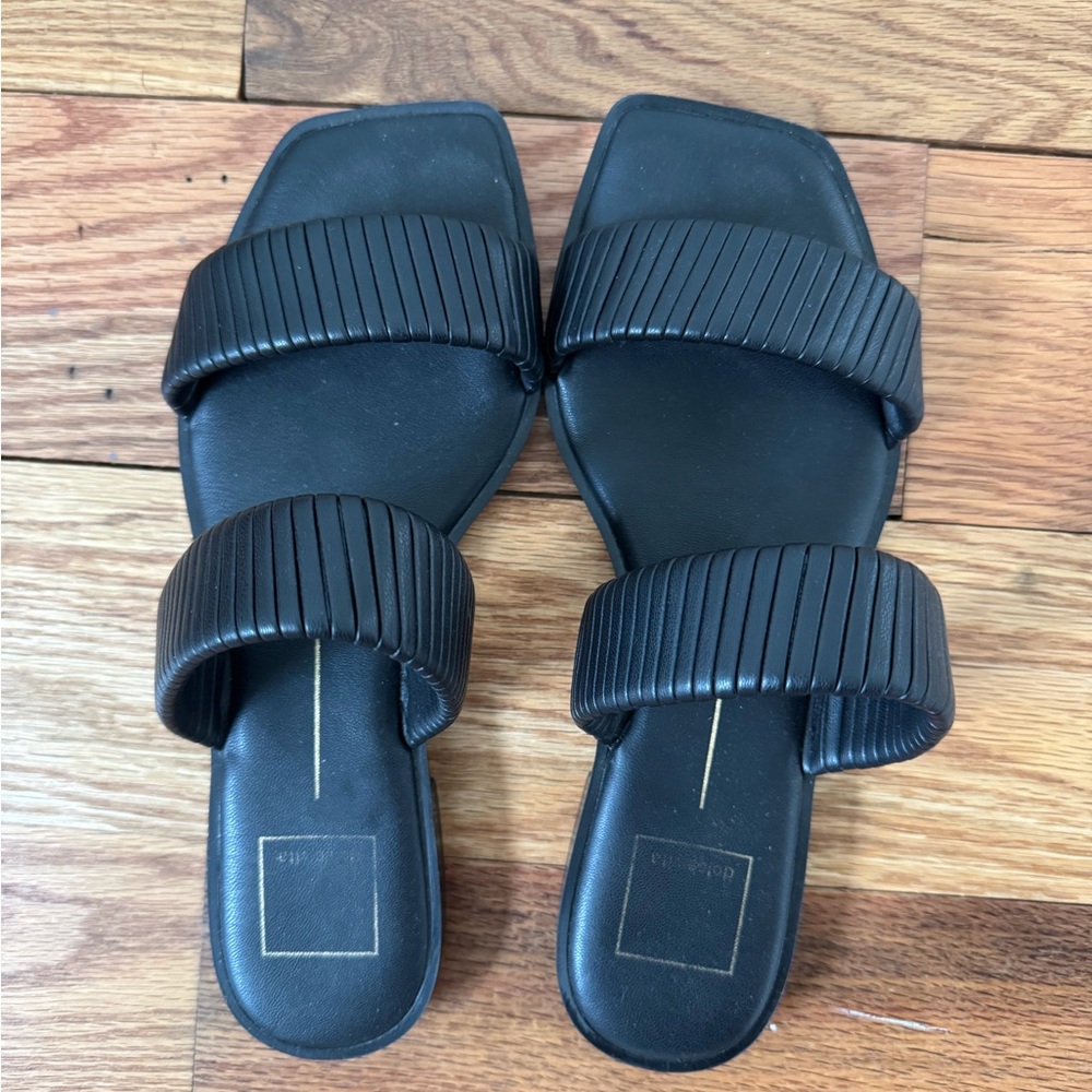 Dolce Vita Sandals in Black
